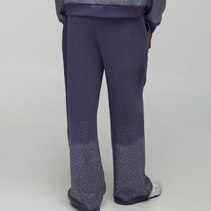 ชุดวอร์มผู้ชายดีไซน์ฮู้ดทันสมัย ประดับด้วยหินเทียม งานประณีต สีพื้น สำหรับฤดูหนาว ราคาถูกสำหรับการสั่งซื้อจำนวนมาก บริการ OEM - Product Image 6