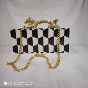 Clip de sac classique en résine artisanale, mosaïque géométrique, imperméable, grande capacité, sac de soirée réglable, bijoux, couleur personnalisée - Product Image 1