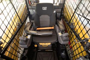 Chargeuses compactes sur chenilles CAT 270XE 2020 – Meilleur prix directement du fournisseur – Équipement d'occasion CAT 249D3, 246C, 246D, 262D - Product Image 5