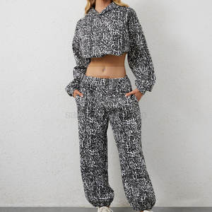 Survêtements d'hiver légers à capuche grande taille pour femmes-Vêtements de mode 100% coton personnalisables - Product Image 6