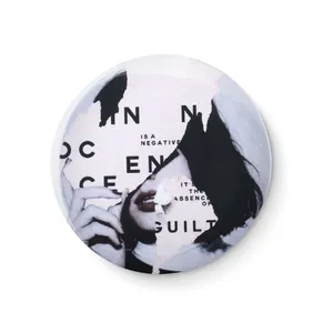 Petites Épingles à Linge Personnalisées et Sur Mesure, Accessoires Vestimentaires Personnalisables - Product Image 3