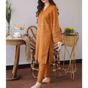 Costume de luxe 3 pièces, qualité supérieure, shalwar kameez 3 pièces pour femmes avec dupatta, taille adulte, sur mesure - Product Image 3