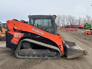 Chargeuse compacte sur pneus KUBOTA SVL95-2S 2013 avec moteur - Product Image 3