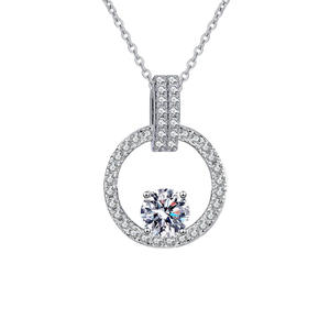 Collier en argent sterling 925 tendance multicolores avec pendentif en moissanite VVS1 de 1 carat, design halo pavé en cercle ouvert, micro serti - Product Image 1