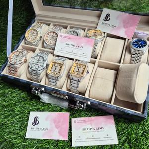 Montre de luxe bicolore Iced Out pour homme, aspect diamant, argent et or, en acier inoxydable argenté, style serti de pierres à haute brillance - Product Image 3