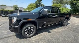 Bonnes occasions : Sierra 3500 HD Denali DOUBLE CABINE PICK-UP d'occasion à vendre - Product Image 3