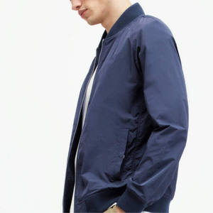 Chaqueta de bombardero de invierno de alta calidad a prueba de viento transpirable con estampado bordado colorido cremallera Cuello de piel logotipo frontal - Product Image 4