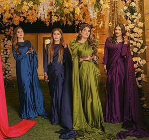 Mantente hermosa con nuestra nueva colección de Sari satinado de Fabzone - Product Image 2