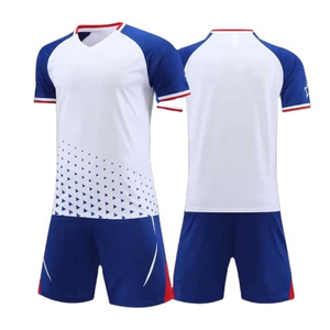 Conjunto de camiseta y pantalones cortos de fútbol para hombre con estampado personalizado, uniforme de fútbol de secado rápido transpirable para partidos de entrenamiento de equipos y torneos - Product Image 4