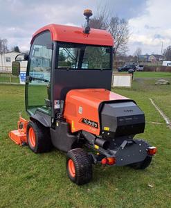 Tracteur tondeuse diesel commercial Kubota F2890 F3690 haut de gamme 4x4 avec cabine et plateau de coupe de 72 pouces - Product Image 5