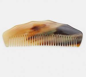 UTILISATION DES COULEURS CORNE BUFFALO PEIGNES EN GROS Peignes en corne antistatique naturels pour les cadeaux de vacances par l'artisanat en croissant - Product Image 1