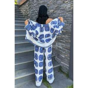 ชุดลำลองผ้าซาตินลายสีฟ้า รุ่น 10069 เนื้อผ้าเรียบลื่น - Product Image 4