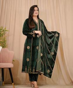 Pronóstico de moda 2024: Salwar Kameez pakistaní 2024-Manténgase a la vanguardia de las tendencias con diseños de moda a medida para el año 2024 - Product Image 2