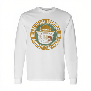 T-shirt vintage a maniche lunghe con orso per la Giornata della Terra - Proteggere i nostri parchi - Prodotto promozionale premium - Product Image 2