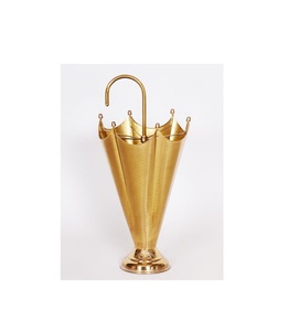 Porte-parapluie en métal artisanal avec un design élégant à motif de défilement, parfait pour les foyers élégants et les zones de vestiaire. - Product Image 3