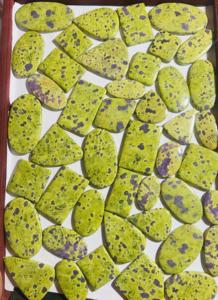 พลอยแอตแลนติไซต์ธรรมชาติคุณภาพเกรด AAA+ รูปทรงและขนาดผสมแบบคาโบชอง พลอยแอตแลนติไซต์หลวมแบบหลังแบน - Product Image 4