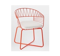 Ensemble table de salle à manger et chaises Bertoia en fil métallique, style vintage moderne, avec structure en fer et design contemporain