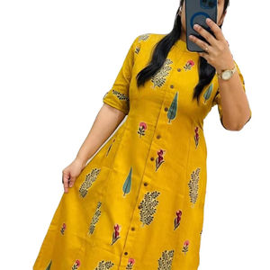 Cord-Set Regular Fit Dress pour femmes col rond tenue décontractée indienne femmes coton Kurti Pant Set - Product Image 1