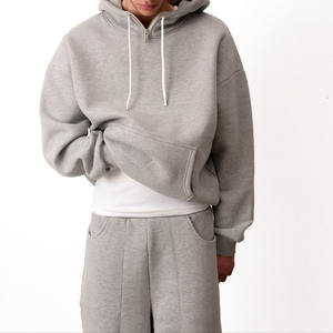 Cómodo chándal holgado para hombre, Traje de dos piezas de tela de sudor suave para gimnasio, entrenamiento para correr y moda callejera moderna - Product Image 2