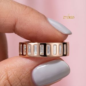 Anillo de Eternidad de Plata de Ley 925 con Corte Baguette, Anillo de Boda con Diamantes de Banda Completa, Banda Minimalista Apilable - Product Image 2