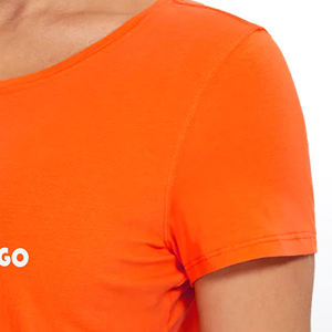 เสื้อยืดโพลีเอสเตอร์ของผู้หญิงใส่สบายแห้งเร็วป้องกันการหดตัวเข้ายิมจากบังคลาเทศ - Product Image 5