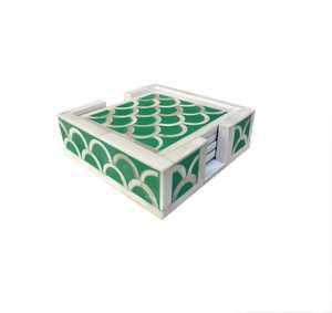 Ensemble rond de qualité supérieure de 4 sous-verres en bois élégants fabriqués à la main sous-verres en bois de qualité supérieure pour la décoration de la maison Occasions de mariage - Product Image 5