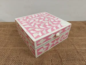 Boîte à bijoux artisanale en incrustation d'os Rangement élégant pour bagues, boucles d'oreilles et accessoires Boîte à bijoux de luxe en incrustation d'os - Product Image 2