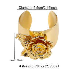 Collar gargantilla de metal pesado estilo ZA europeo-americano con colgante de flor de rosa 3D exagerado y cadena gruesa, collar llamativo - Product Image 6