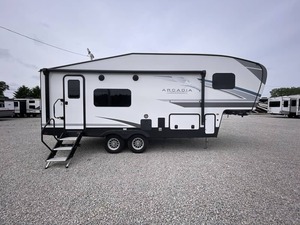 VENDEDOR VERIFICADO DE REMOLQUE USADO K-E-Y-S-T-O-N-E Arcadia Select 21SR 2024, listo para la venta - Product Image 6