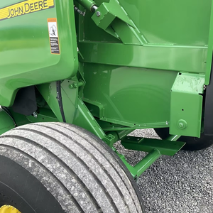 2021 Johnn Deerre 450M SILAGE Presse à balles rondes Enveloppe de filet/ficelle Mega Wide Pickup Flottation Pneus Ramassage hydraulique Augmentation/Moniteur inférieur - Product Image 6