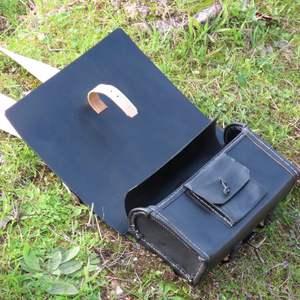 Reproduction d'une pochette à cartouches en cuir britannique du XVIIIe siècle, blanche, pour ceinture croisée en cuir, historique, en laine de mouton tricotée pour l'hiver - Product Image 3