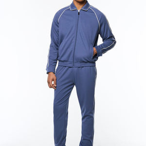 Vente en gros de vêtements de sport tech de haute qualité personnalisés de grande taille pour hommes ensemble de jogging survêtement pour hommes - Product Image 1