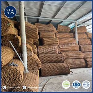 Tapis de coco faits à la main de haute qualité filet corde Vietnam vente en gros fibre de coco terre route pavage matériau fibre de coco tissé de haute qualité - Product Image 2