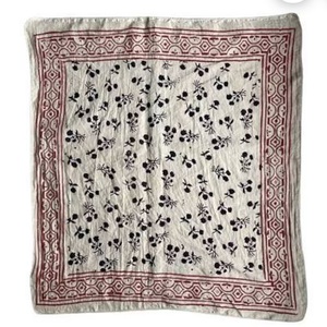 Foulard carré de luxe pour femme, en polyester et coton biologique, motif cachemire, séchage rapide, toutes saisons, faible MOQ - Product Image 3