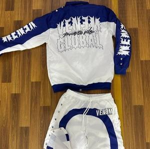 Ensemble de vêtements de sport brodés à fermeture éclair personnalisés Sweat à capuche et short en nylon neutre avec patchwork brodé pour hommes Survêtement unisexe - Product Image 6