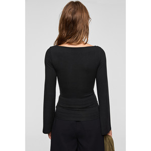 GRIMELANGE Blusa elástica suave de manga ancha con cuello barco para mujer - Product Image 6