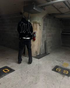 Sudadera con capucha lavada con ácido y piedra recortada para hombre de fabricante personalizado OEM, parche desgastado con bordado 3D, corte cosido para la temporada de invierno - Product Image 5