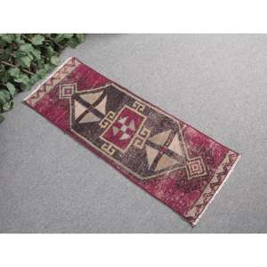 Alfombra Vintage, Pequeña Alfombra Turca de 1.1x3.2 pies, Alfombra de Lana Roja Marrón Estilo Suroeste - Product Image 1