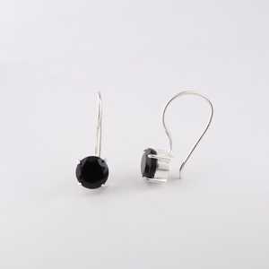 Pendientes de Plata con Piedra Redonda Pequeña de Ónix Negro, Hechos a Mano, Chapados en Oro, Regalo para el Día de San Valentín para Esposa o Novia - Product Image 6