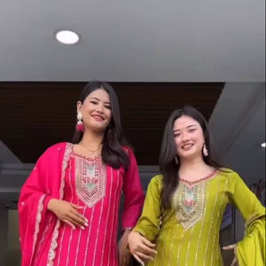 เสื้อใส่ในงานเทศกาลผ้าไหมลายปักลายและพาลาซโซด้วยการปักลายลูกไม้เรียงตามลำดับ - Product Image 2