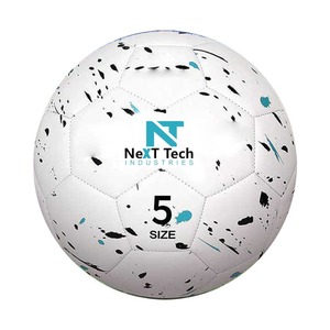 Tech Industries Ballon d'entraînement de football Matériau PU à des fins d'entraînement avec un design personnalisé et un logo personnalisé - Product Image 1