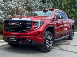 SUV d'occasion 2023 à prix abordable, transmission intégrale, sièges en cuir, intérieur sombre, toit ouvrant panoramique, transmission automatique - Product Image 3