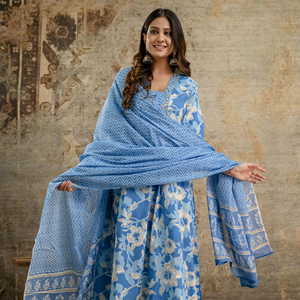 Ensemble Kurta trois pièces de qualité supérieure, style pakistanais et indien, coupe trapèze, design brodé élégant, vêtements ethniques pour femmes, trois pièces pour un usage quotidien - Product Image 1