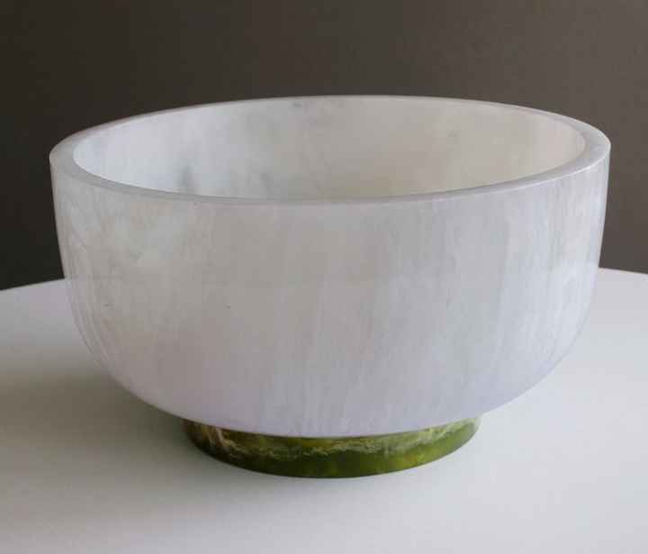 Best Quality Full Resin Bowl with Base Customizable Colorful Handmade Design Disposable for Chocolate Candy Sweets Jewelry