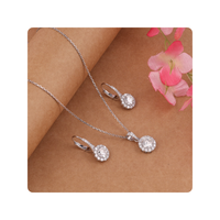 Conjunto de Joyería con Halo de Diamantes CVD Redondos Brillantes en Oro Blanco de 10 Quilates, Regalo de Alta Gama para Bodas, Fiestas y Aniversarios
