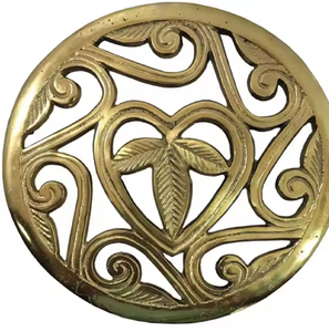 Salvamanteles "Árbol de la vida" de metal en tono bronce con detalles de hoja verde para protección de mesa de cocina disponible a precios baratos al por mayor - Product Image 6