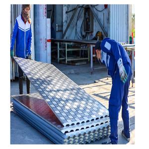 แผ่นโลหะฉนวนกันความร้อนที่เป็นรูพรุนแผ่นโลหะตกแต่งทนความร้อนแบบเวียดนามราคาไม่แพงน้ำหนักเบาติดตั้งง่าย - Product Image 2