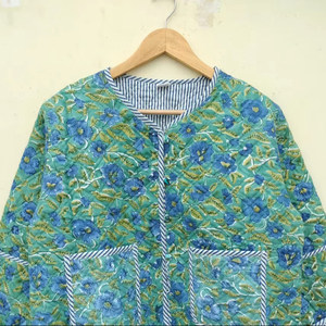 Veste courte matelassée indienne en coton Vintage faite à la main Veste bohème pour femme Veste rayée en coton légère et confortable - Product Image 5