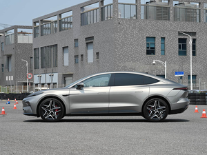 Véhicule électrique d'occasion 2025 – Moteurs F7 – Véhicule électrique haute performance de luxe – Nouvelle énergie – Voiture neuve - Product Image 4