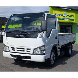 Is-uzu ELF Trucks d'occasion Châssis solide, excellente économie de carburant et parfait pour le transport de marchandises - Product Image 3